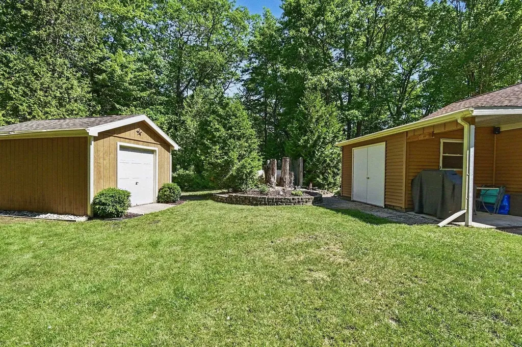 6795 Cedarbrook Drive Oscoda Charter Township MI 48750