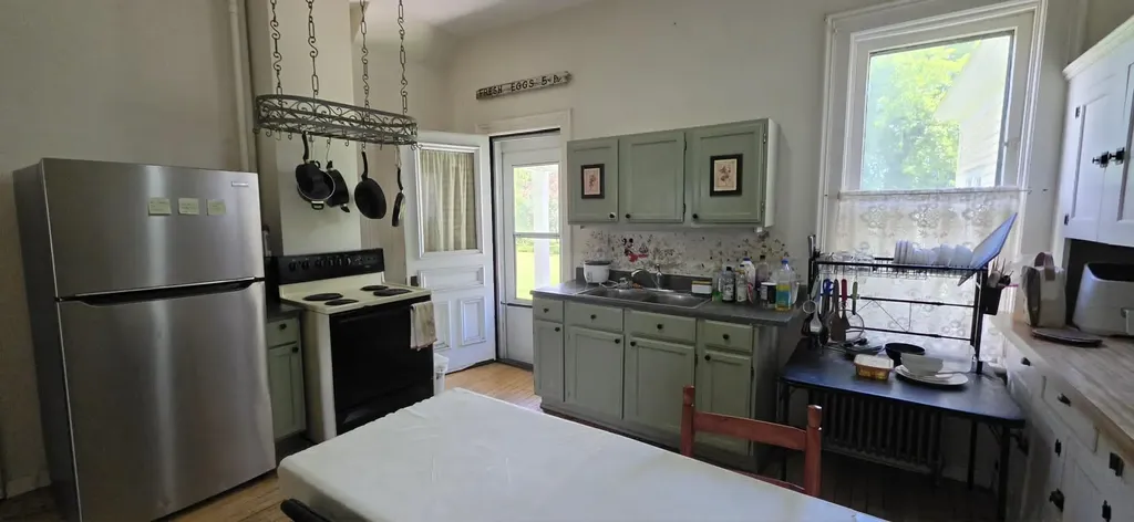 211 W State Street Tawas Township MI 48730