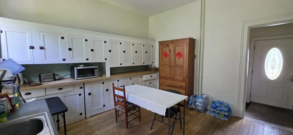 211 W State Street Tawas Township MI 48730