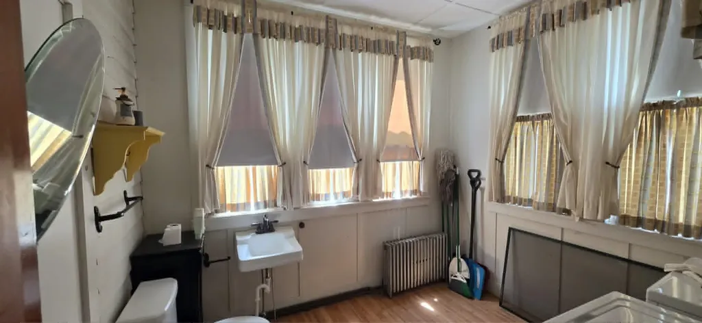 211 W State Street Tawas Township MI 48730