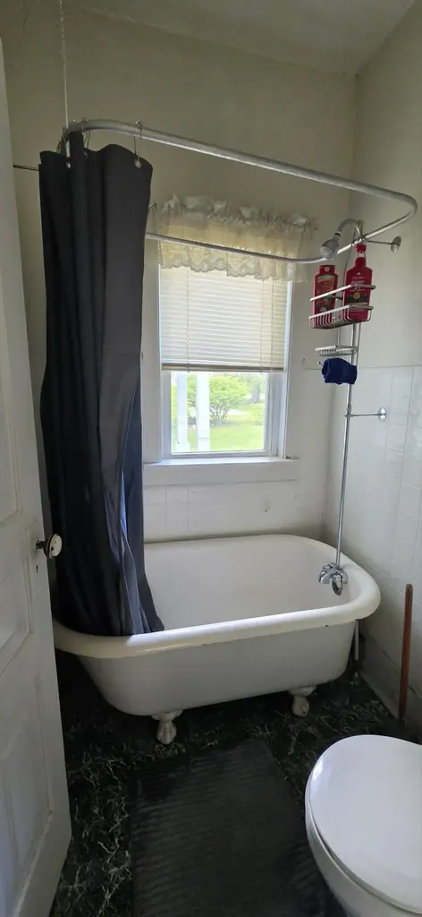 211 W State Street Tawas Township MI 48730