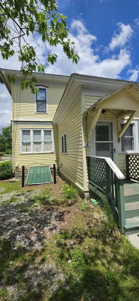 211 W State Street Tawas Township MI 48730