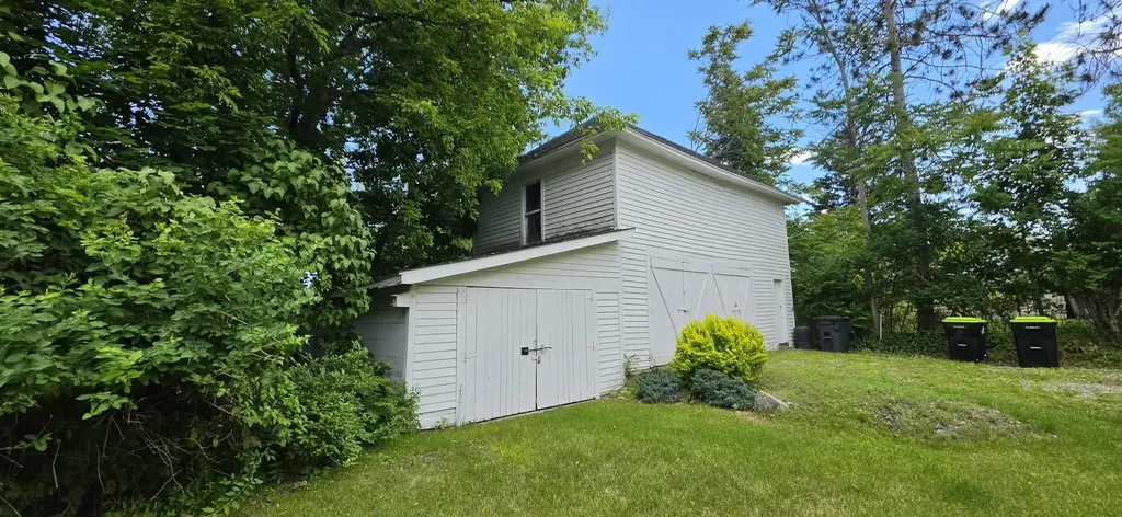 211 W State Street Tawas Township MI 48730