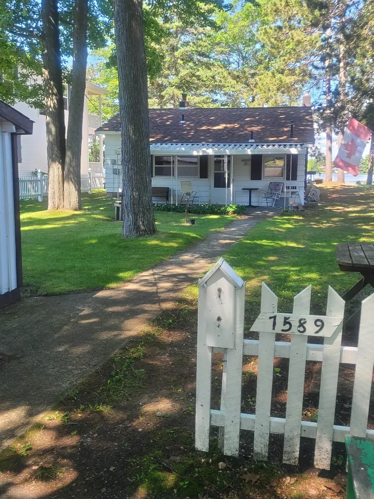 7589 E Cedar Lake Drive Oscoda Charter Township MI 48738