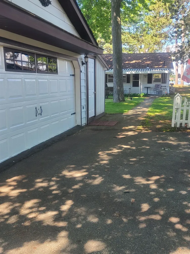 7589 E Cedar Lake Drive Oscoda Charter Township MI 48738