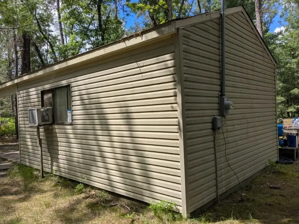 1007 Sand Lake Road Grant Township MI 48748