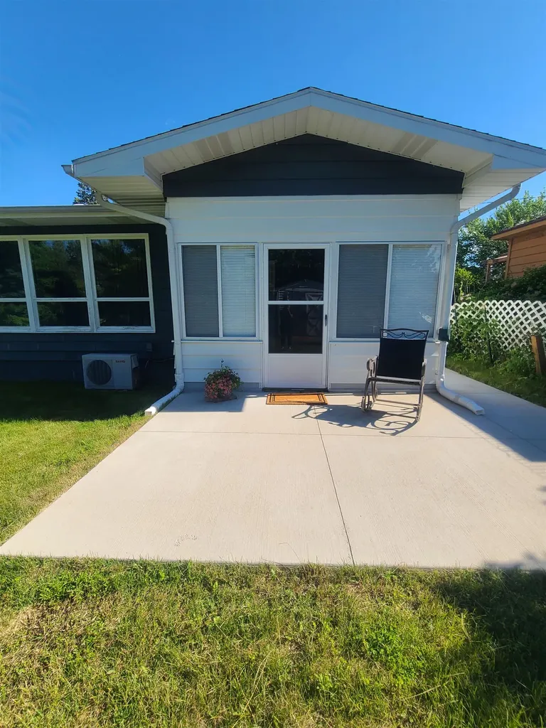 314 W Michigan Avenue Oscoda Charter Township MI 48750