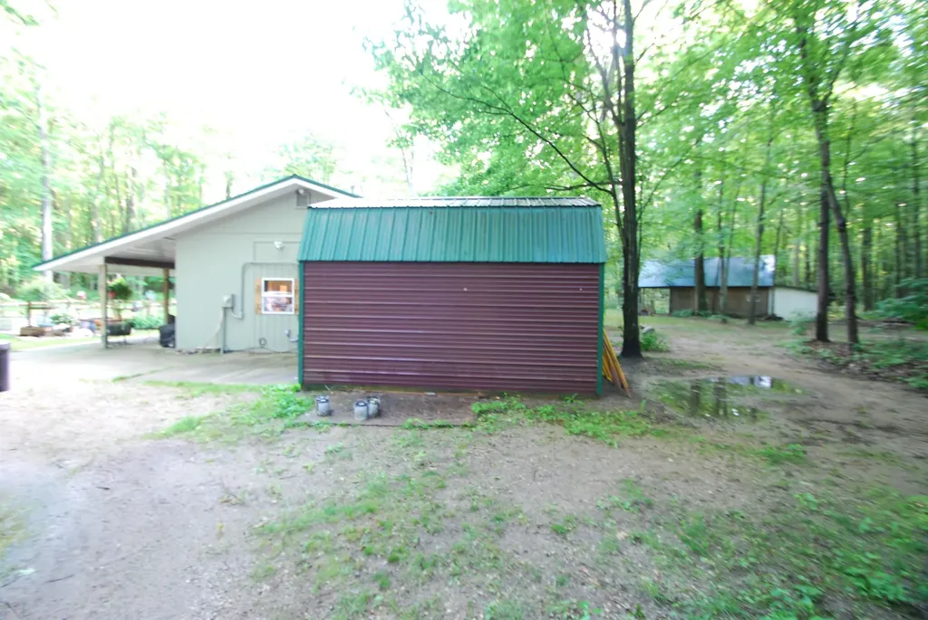 3195 W Sage Lake Road Foster Township MI 48661