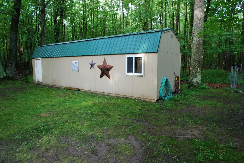 3195 W Sage Lake Road Foster Township MI 48661