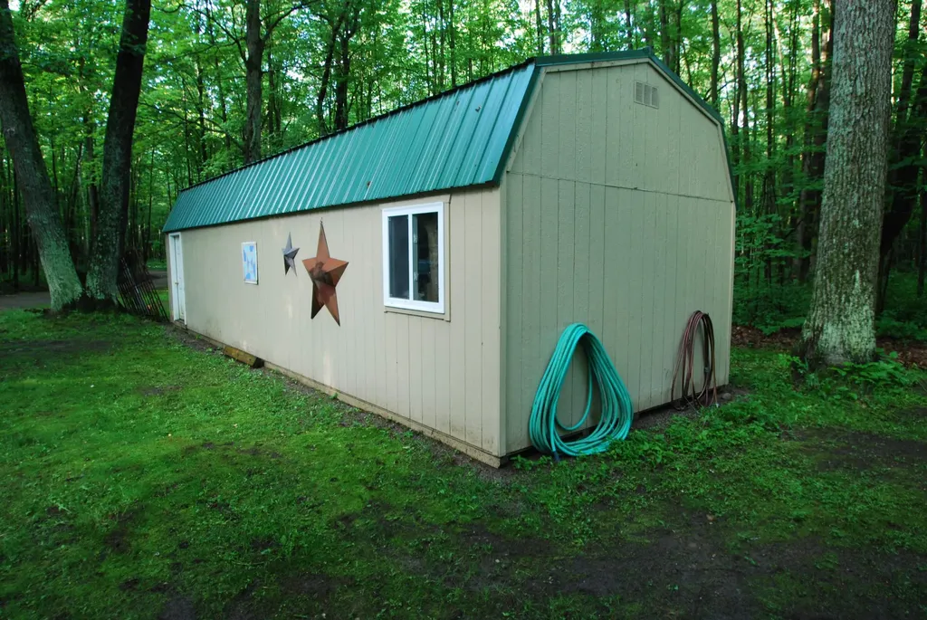 3195 W Sage Lake Road Foster Township MI 48661