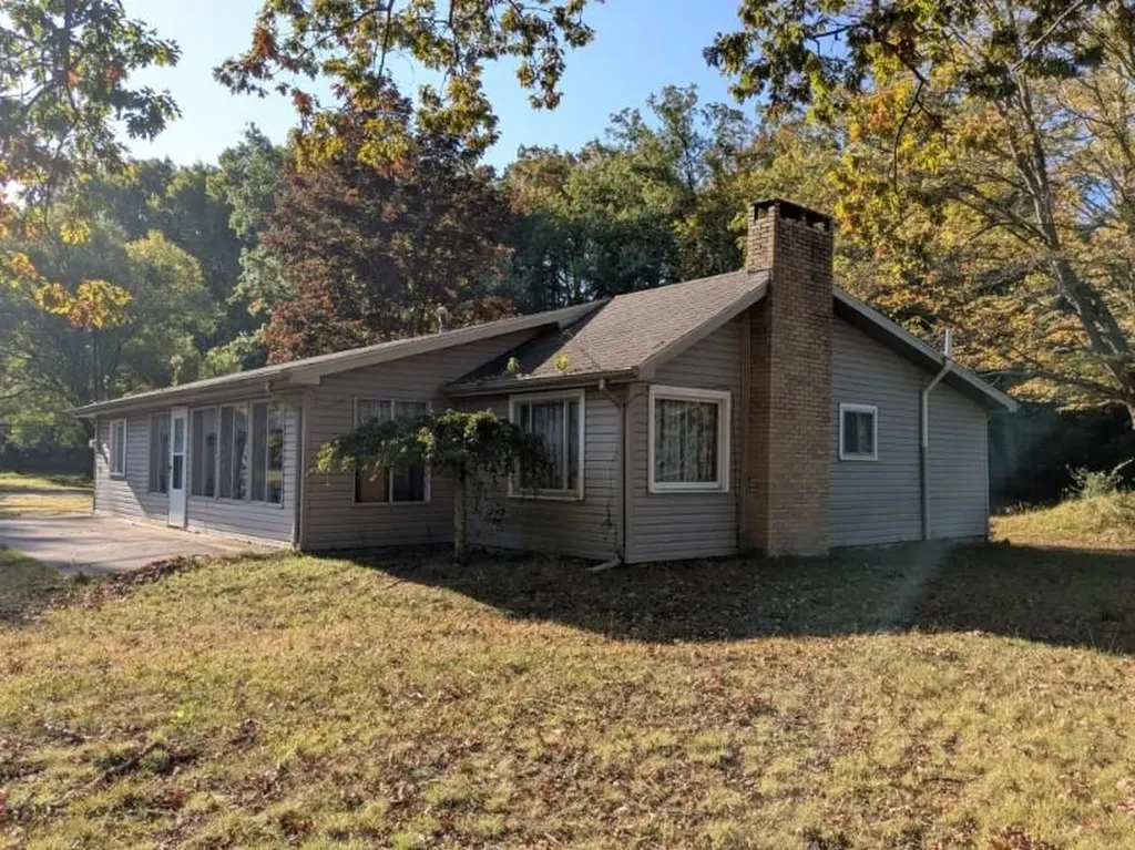5533 E County Line Road Plainfield Township MI 48761