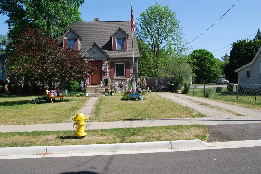 135 Carpenter Street West Branch Township MI 48661