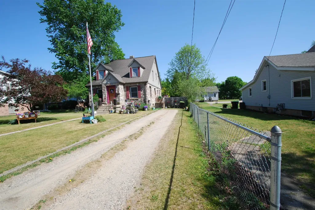 135 Carpenter Street West Branch Township MI 48661