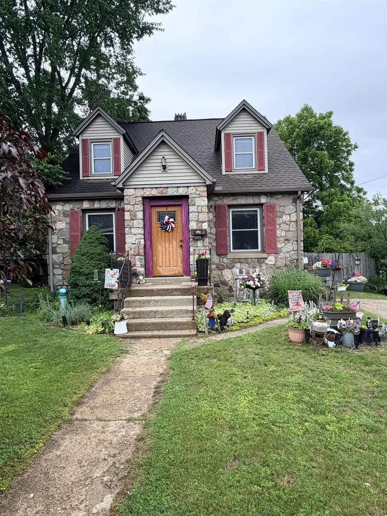 135 Carpenter Street West Branch Township MI 48661