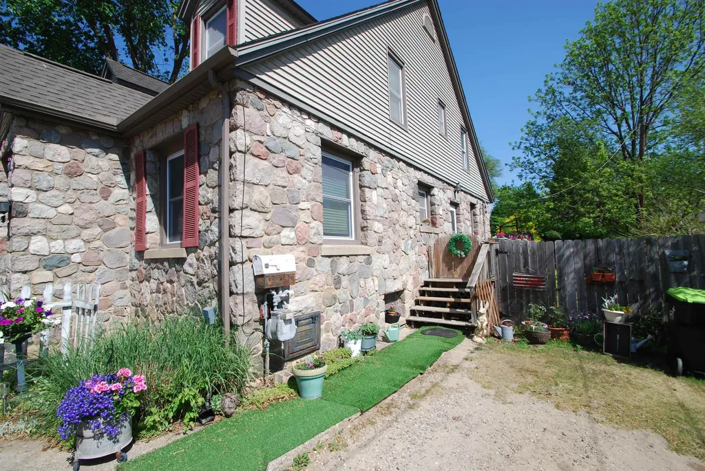 135 Carpenter Street West Branch Township MI 48661