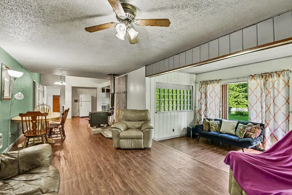 7579 Hillsdale Drive Plainfield Township MI 48739