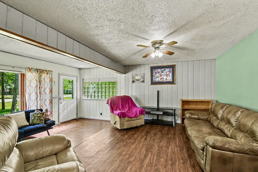 7579 Hillsdale Drive Plainfield Township MI 48739