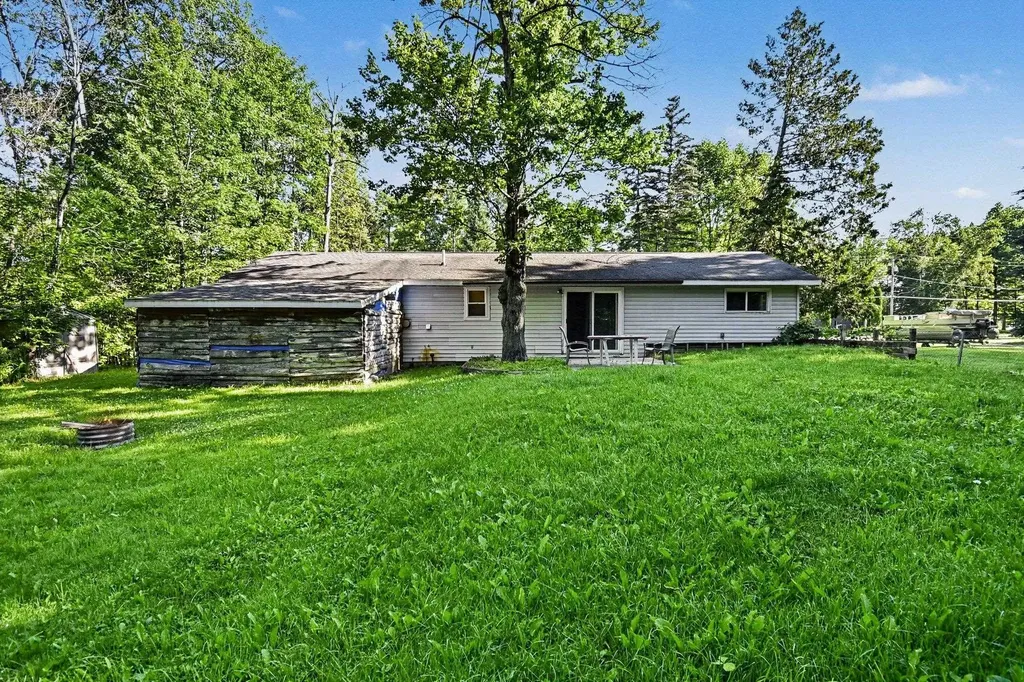 7579 Hillsdale Drive Plainfield Township MI 48739