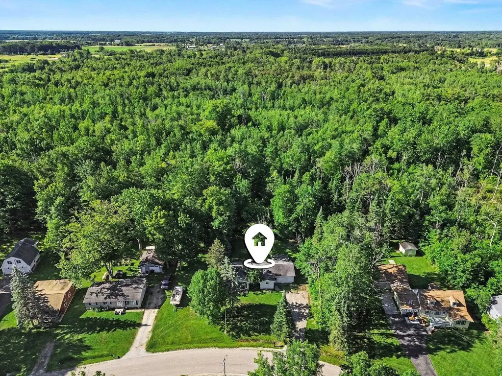 7579 Hillsdale Drive Plainfield Township MI 48739