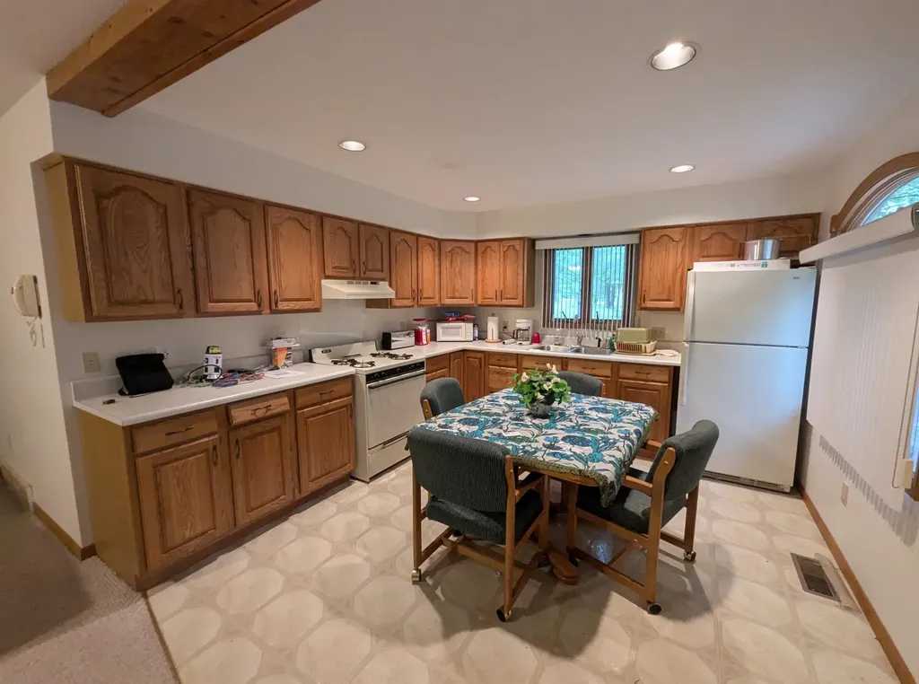28 W Pine Sims Township MI 48703