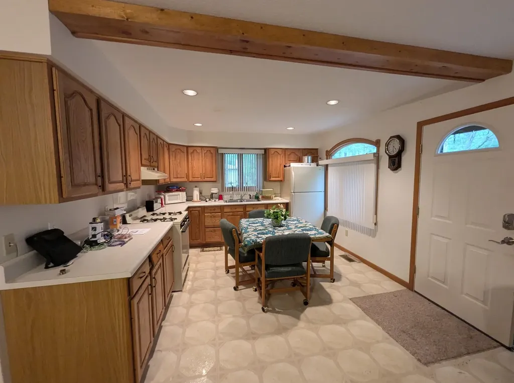28 W Pine Sims Township MI 48703