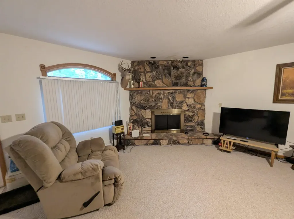 28 W Pine Sims Township MI 48703