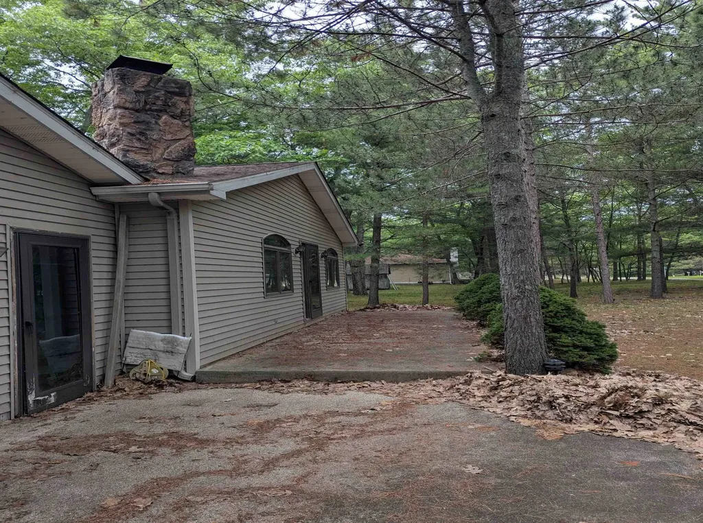 28 W Pine Sims Township MI 48703