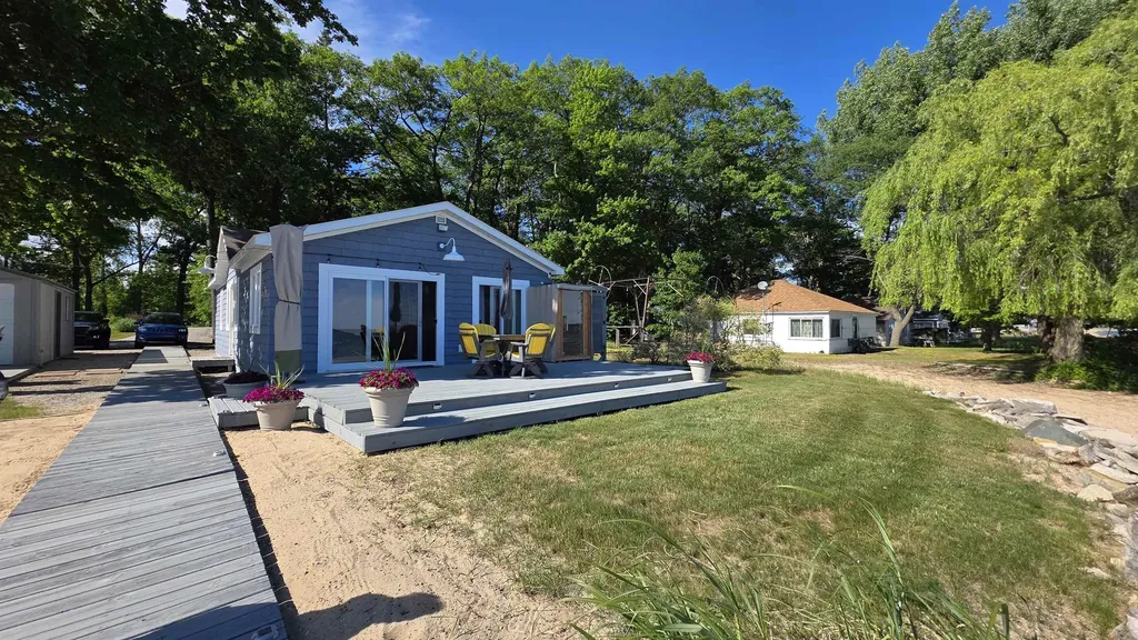 3804 E Michigan Avenue Sims Township MI 48703