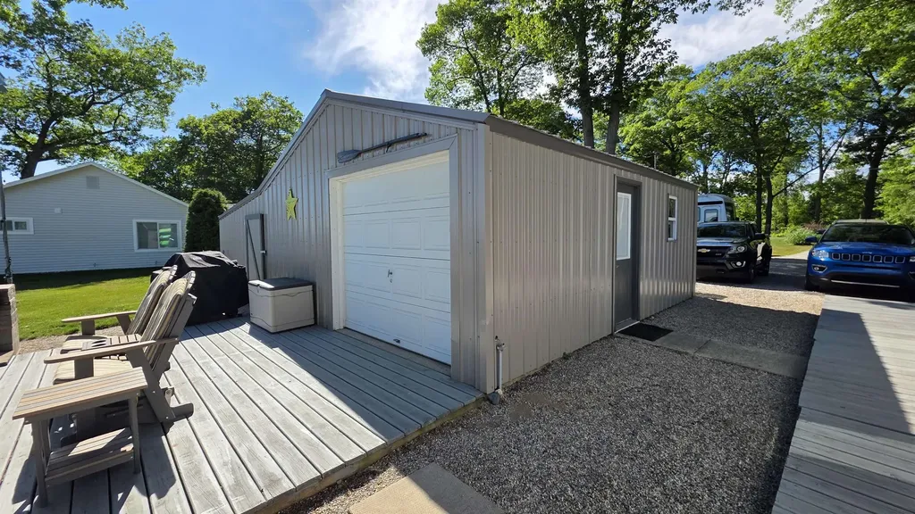 3804 E Michigan Avenue Sims Township MI 48703
