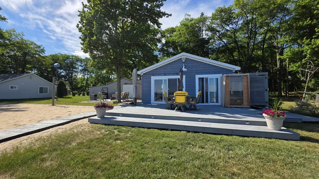 3804 E Michigan Avenue Sims Township MI 48703