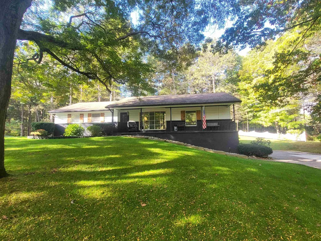 6753 Roanoak Drive Oscoda Charter Township MI 48750