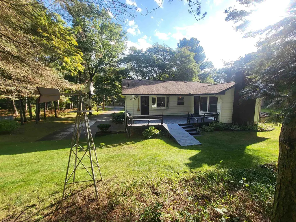 6753 Roanoak Drive Oscoda Charter Township MI 48750