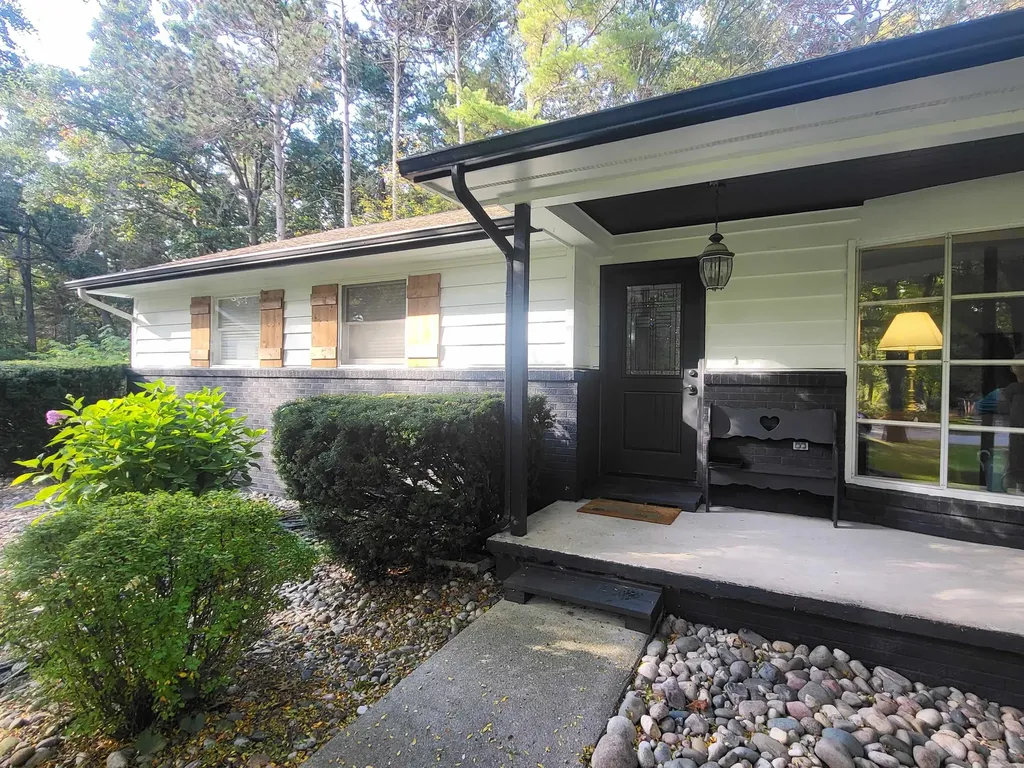6753 Roanoak Drive Oscoda Charter Township MI 48750