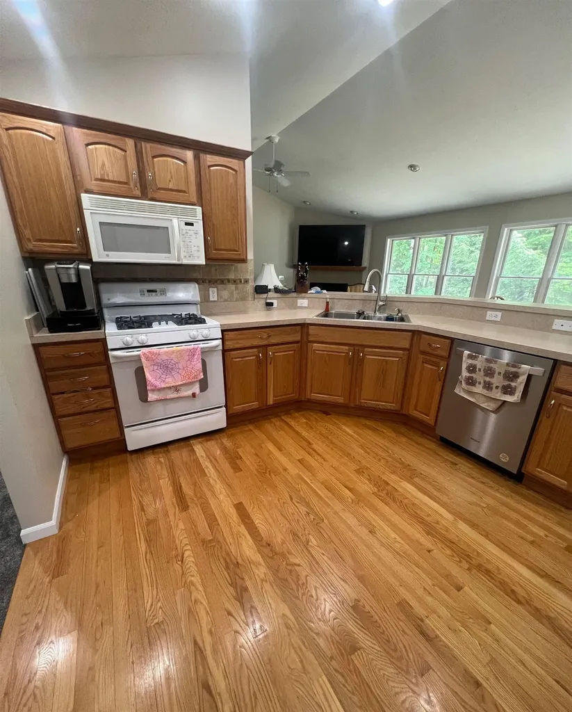 131 Indian Oaks Trail Denton Township MI 48651