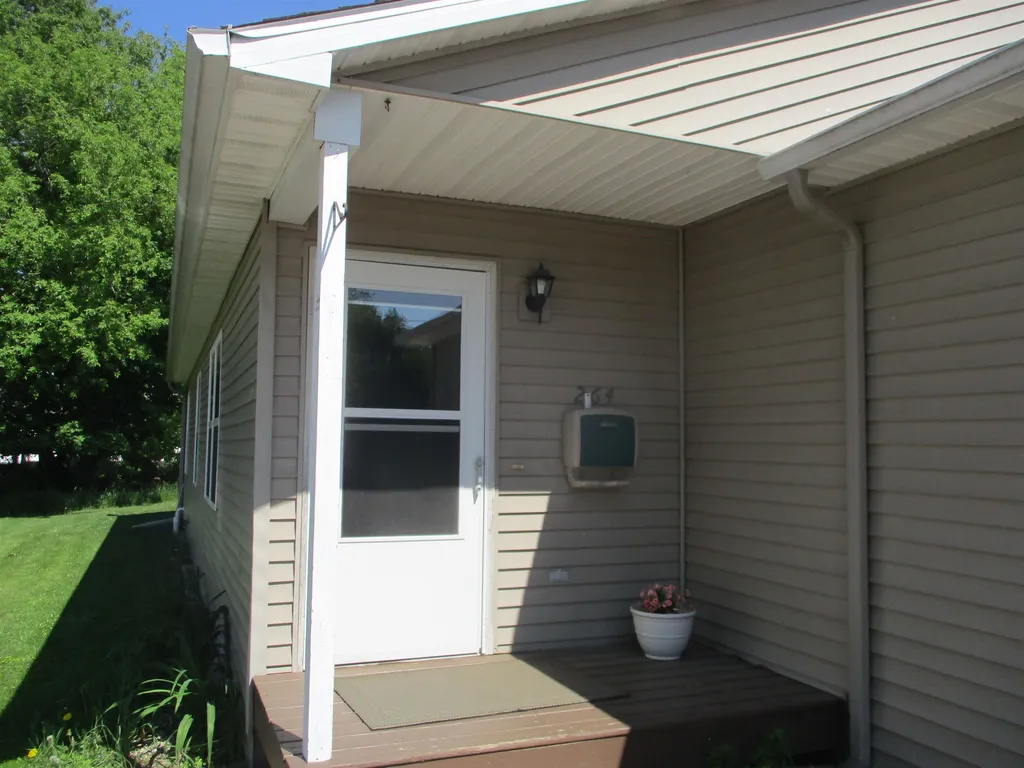 262 N Burgess Street West Branch Township MI 48661