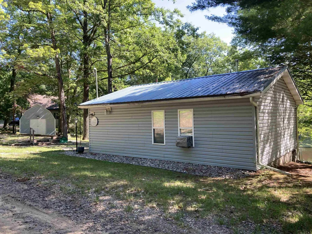 5808 Lakeview Drive Rose Township MI 48654