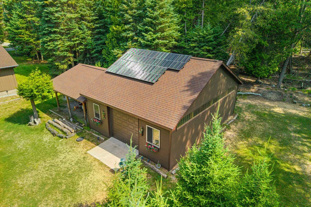 7398 Huntington Drive Oscoda Charter Township MI 48750