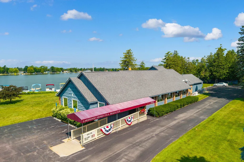 7398 Huntington Drive Oscoda Charter Township MI 48750