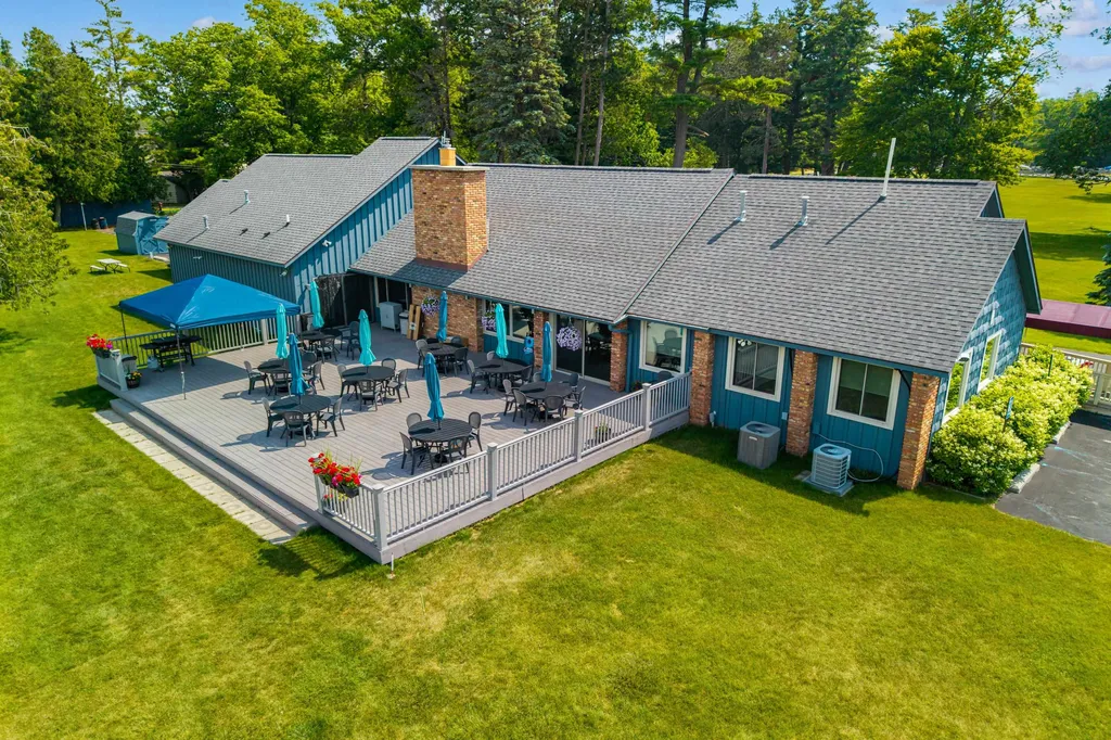 7398 Huntington Drive Oscoda Charter Township MI 48750