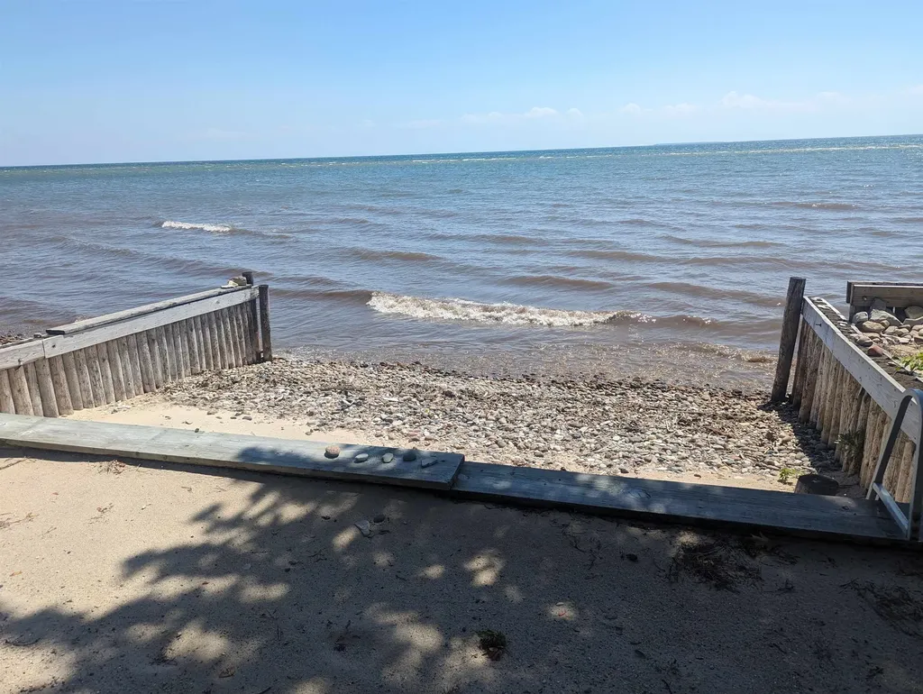 387 N Huron Whitney Township MI 48703