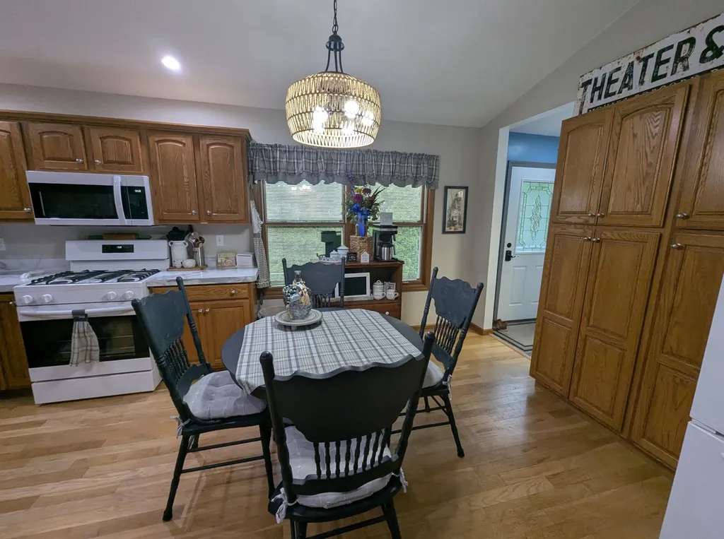 387 N Huron Whitney Township MI 48703