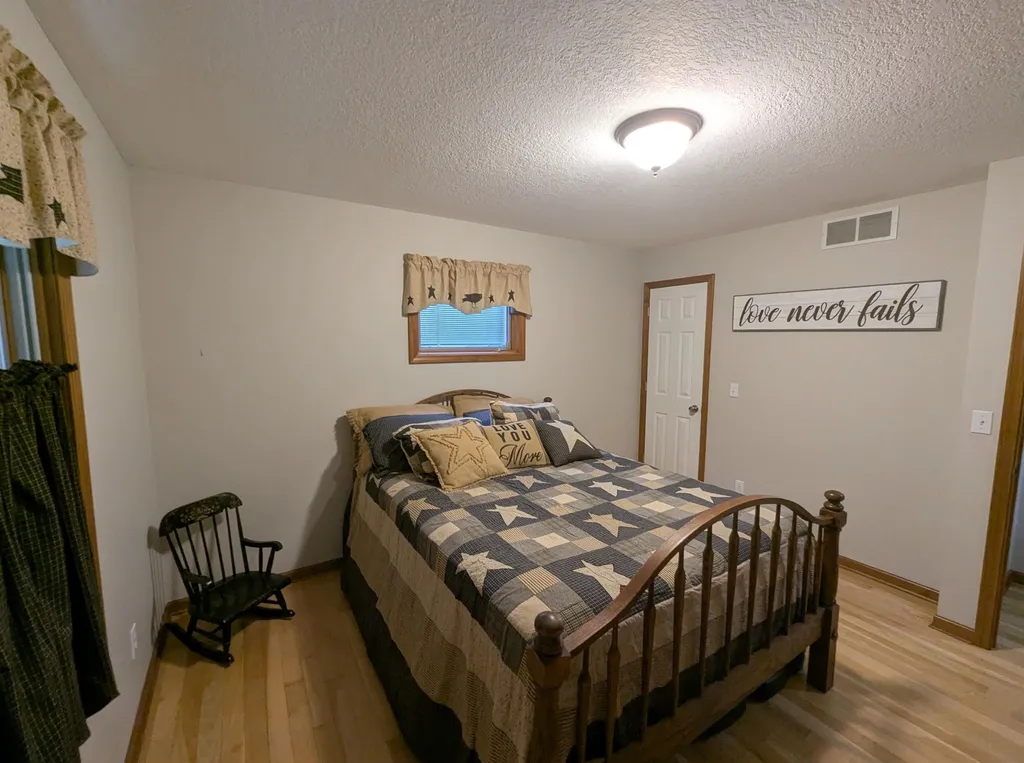 387 N Huron Whitney Township MI 48703