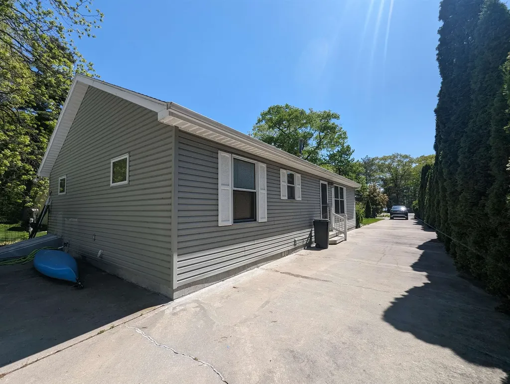 387 N Huron Whitney Township MI 48703