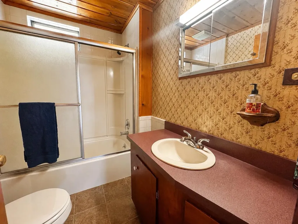 1015 N Us-23 Baldwin Township MI 48730