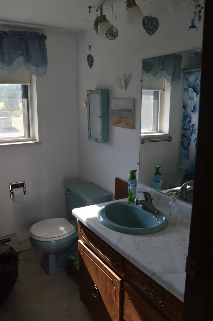 7310 W M-72, W Alcona Township MI 48728