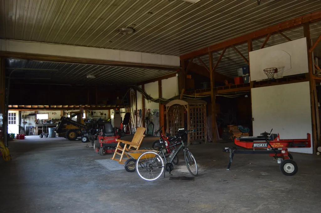 7310 W M-72, W Alcona Township MI 48728