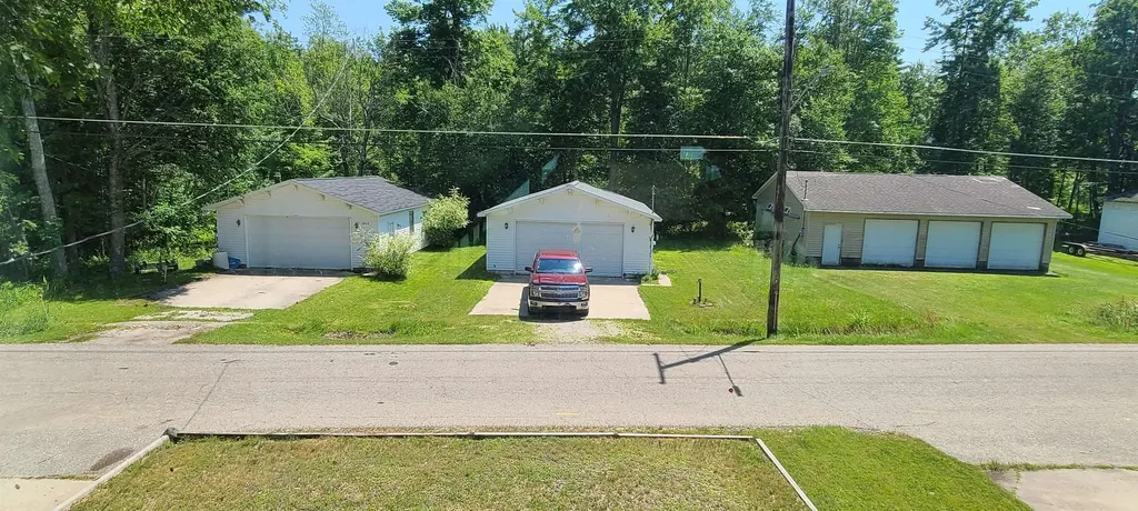 1035 Cranberry Pike Baldwin Township MI 48730