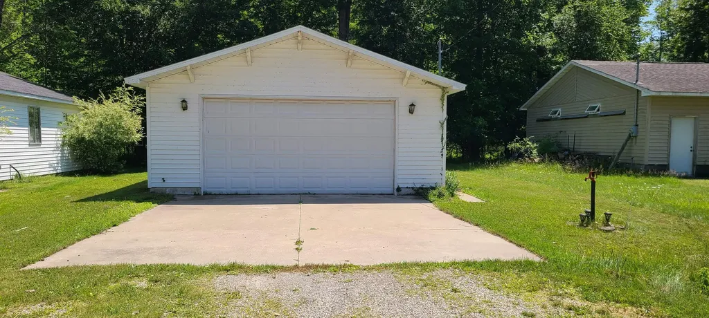 1035 Cranberry Pike Baldwin Township MI 48730