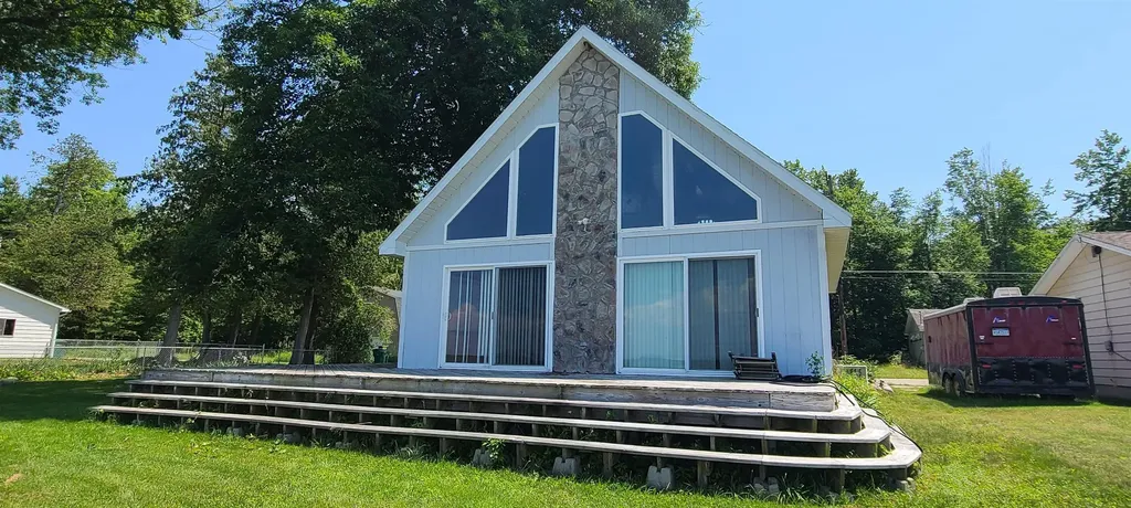 1035 Cranberry Pike Baldwin Township MI 48730