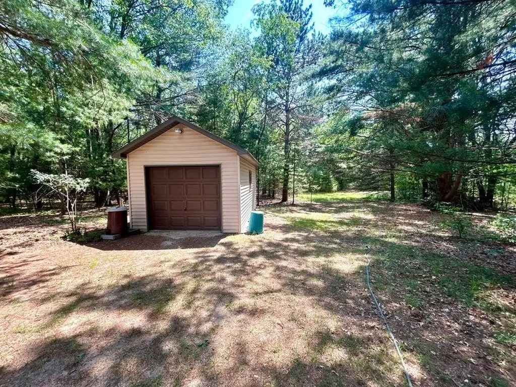 3557 W Pinewood Drive Gerrish Township MI 48653